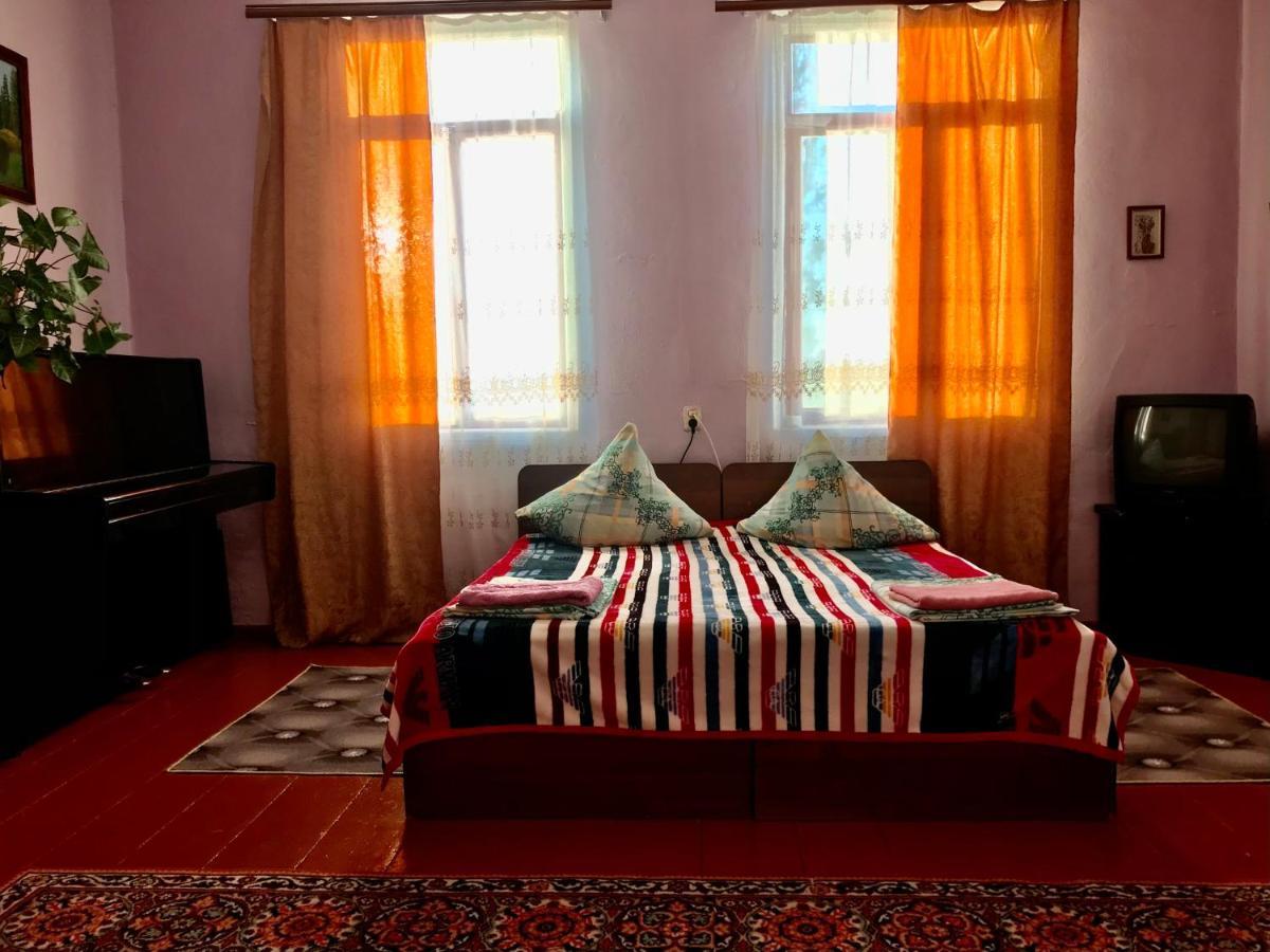 Guest House Anna Sochumi Exterior foto