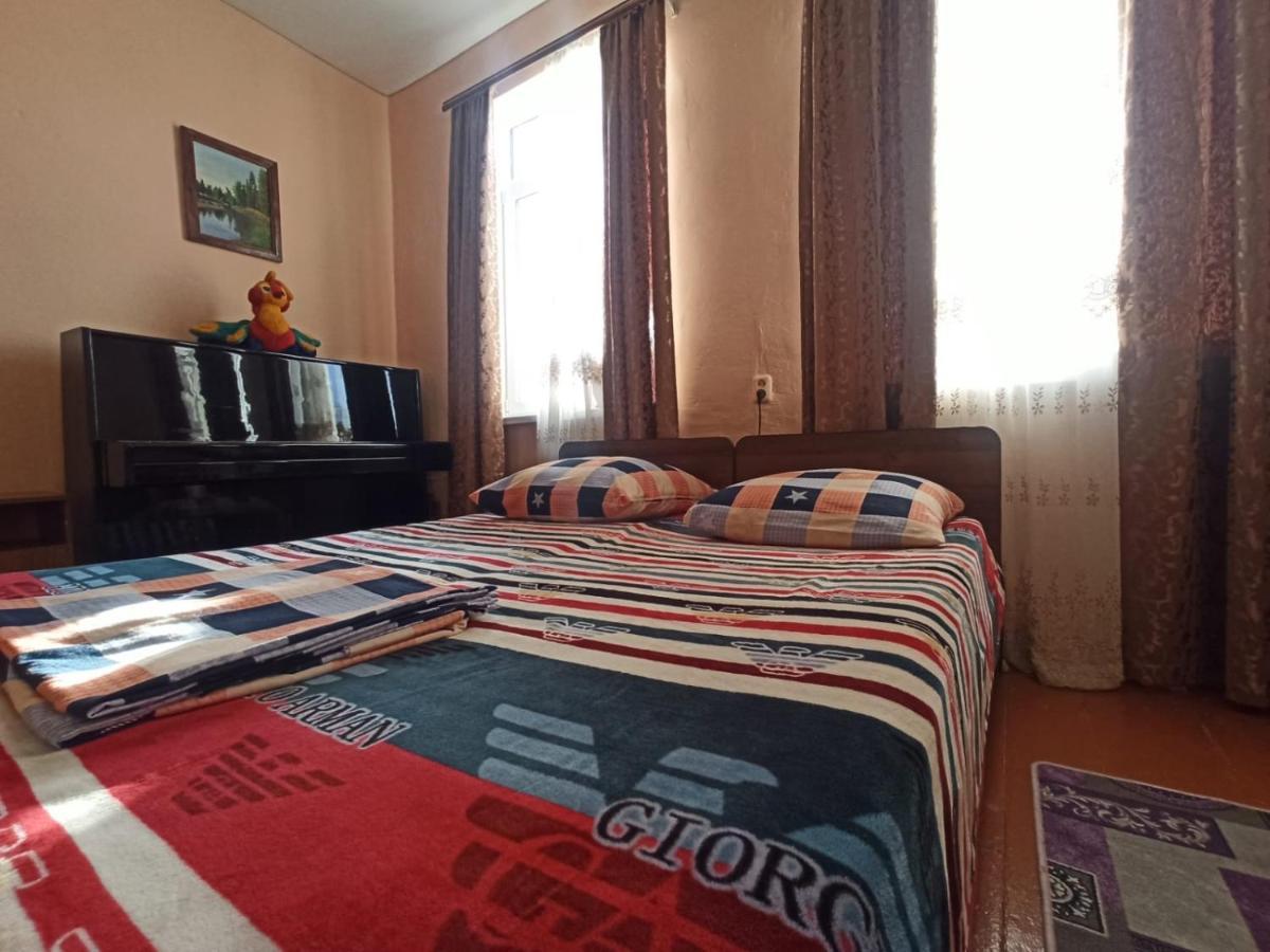 Guest House Anna Sochumi Exterior foto