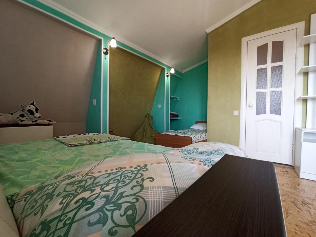 Guest House Anna Sochumi Exterior foto