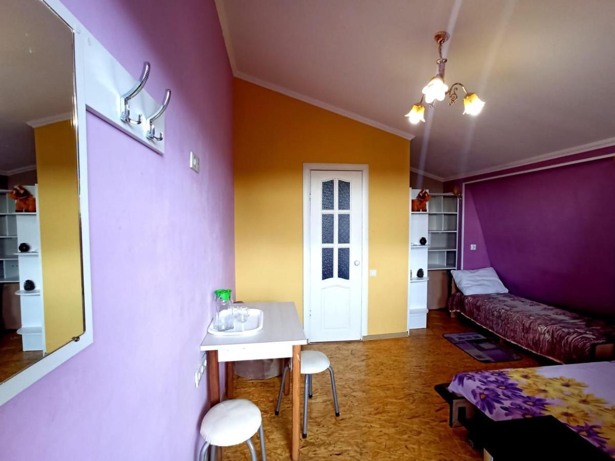 Guest House Anna Sochumi Exterior foto